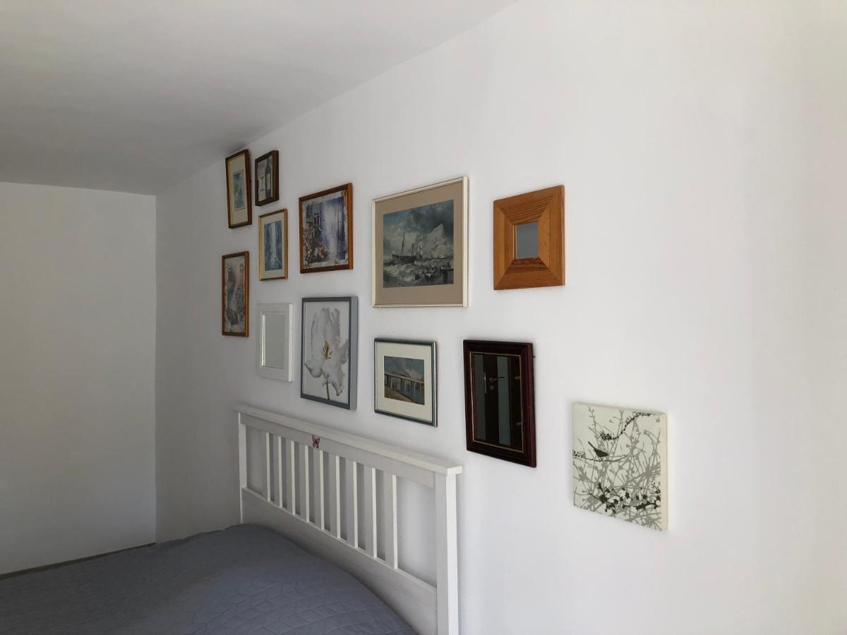 Le Garcon De Cristina-Simple,Quiet,Spacious Studio Bucarest Esterno foto